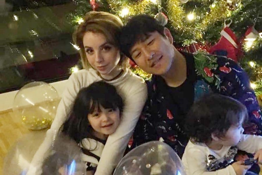 La famille de Park Joo Ho fait une pause dans 