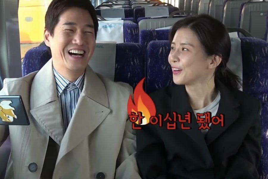 Lee Bo Young et Yoo Ji Tae réagissent aux commentaires des téléspectateurs alors qu'ils enregistrent 