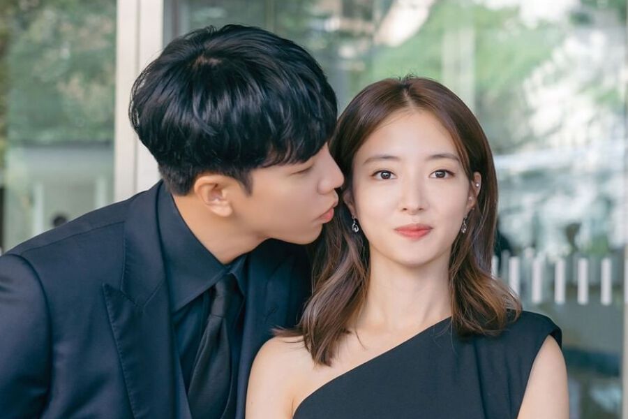 Lee Seung Gi et Lee Se Young profitent du frisson d'un baiser rapide sur 