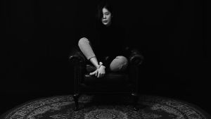 Jang Jae In est sincère au sujet de sa vie dans le clip artistique de "Seoul Noir"