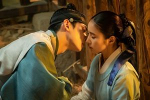 Cha Eun Woo et Shin Se Kyung d'ASTRO partagent un moment de douceur dans des circonstances terribles dans "L'historien recrue Goo Hae Ryung"