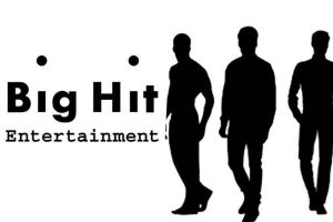 Big Hit réagit aux rumeurs d'imposteurs en créant de faux contrats de concerts avec BTS