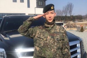2 AM Jo Kwon répond à des articles trompeurs sur son service militaire et ses camarades de défense le défendent