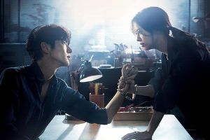 Lee Joon Gi et Moon Chae ont remporté une confrontation tendue sur la nouvelle affiche "Flower of Evil"
