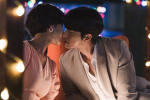 Hwang Jung Eum et Yoon Hyun Min se réunissent pour un moment romantique dans «À tous les gars qui m'aimaient»