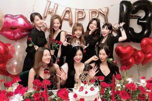Hyoyeon nomme qui a décidé du code vestimentaire pour la fête d'anniversaire de la génération des filles et qui était le meilleur dans le défi «Dessert»