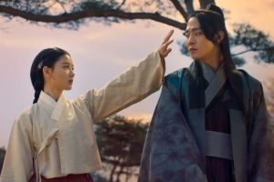 Kim Yoo Jung, Ahn Hyo Seop et d'autres hypnotisent dans la première vidéo teaser d'un drame fantastique historique