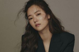 Jeon Yeo Bin parle de sa collaboration avec Song Joong Ki pour le prochain drame, réfléchit à son ascension vers la gloire, et plus