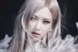 Rosé de BLACKPINK établit un disque solo de K-Pop féminin avec des précommandes en stock pour son premier album solo