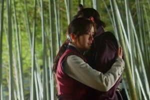 Kim So Hyun embrasse tristement Lee Ji Hoon dans «River Where The Moon Rises»