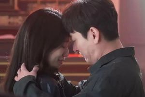 Park Shin Hye et Cho Seung Woo se déchirent dans une scène de baiser émouvant dans «Sisyphe: le mythe»