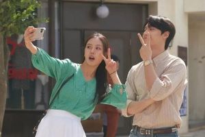 Lee Do Hyun et Go Min Si deviennent ludiques dans les coulisses de «Youth Of May»