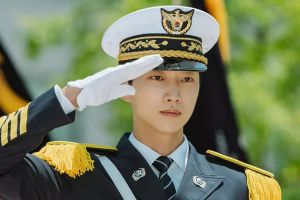 Jinyoung de B1A4 est un policier en herbe avec un passé surprenant dans le prochain drame "Police University"
