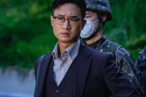 "Happiness" révèle un premier aperçu de Jo Woo Jin en tant que commandant froid et charismatique