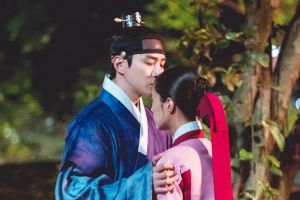 Lee Junho de 14h embrasse tendrement Lee Se Young dans "The Red Sleeve"