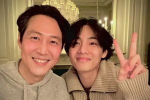 Lee Jung Jae et V de BTS sourient brillamment dans un charmant selfie ensemble