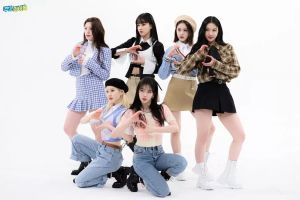 STAYC couvre TWICE, Girls 'Generation, Jeon Somi, Chungha, miss A et TOYOTE dans "Weekly Idol"