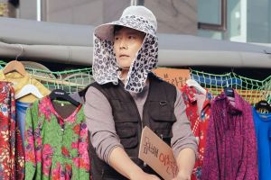 Lee Byung Hun se transforme en vendeur excentrique vivant sur l'île de Jeju pour "Our Blues"