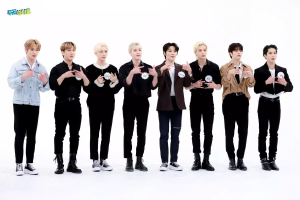 Stray Kids couvre EXO et Oh My Girl sur "Weekly Idol"