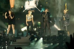 2NE1 surprend à Coachella en se rassemblant sur scène pour sa première performance de groupe en 6 ans