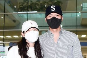 Son Ye Jin et Hyun Bin rentrent en Corée après leur lune de miel