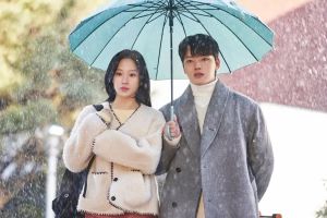Moon Ga Young et Yeo Jin Goo partagent un moment romantique sous la pluie sur "Link"