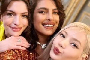 Lisa de BLACKPINK prend un beau selfie avec Anne Hathaway et Priyanka Chopra