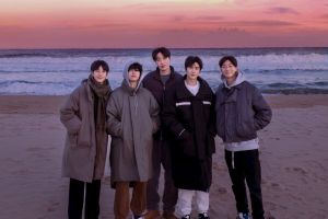 V de BTS, Park Seo Joon, Choi Woo Shik, Park Hyung Sik et Peakboy profitent du coucher de soleil ensemble dans "In The SOOP: Friendcation" Poster