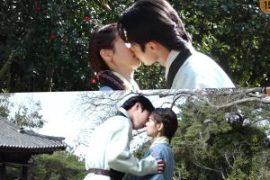 Lee Jae Wook et Jung So Min font battre le cœur des téléspectateurs alors qu'ils perfectionnent leur première scène de baiser dans "Alchemy Of Souls"