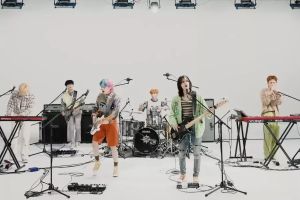 JYP Band Xdinary Heroes partage une couverture réconfortante de "Zombie" de DAY6