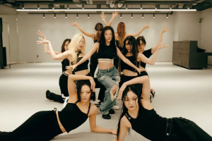 Seulgi de Red Velvet impressionne dans la vidéo de pratique de la danse pour sa première chanson solo "28 Reasons"