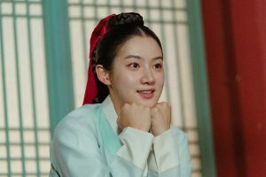 Park Ju Hyun est un escroc adorable dans le drame historique à venir "Le mariage interdit"