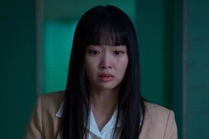 Jin Ki Joo fond en larmes pour des raisons inconnues dans le prochain drame fantastique sur les voyages dans le temps